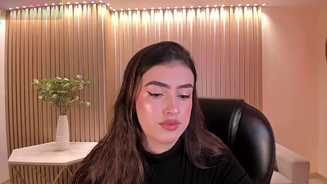PaulinaSantos  online show from 07-19-26, 05:49