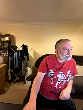 LondonTeffy online show from 11-28-25, 10:23