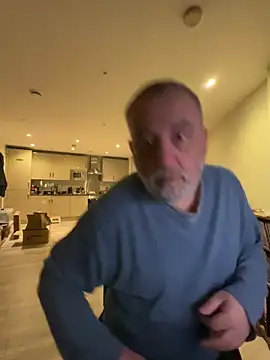 Snapshot of LondonTeffy chatting on 02-09-26, 10:03 LondonTeffy online show from 02-09-26, 10:03