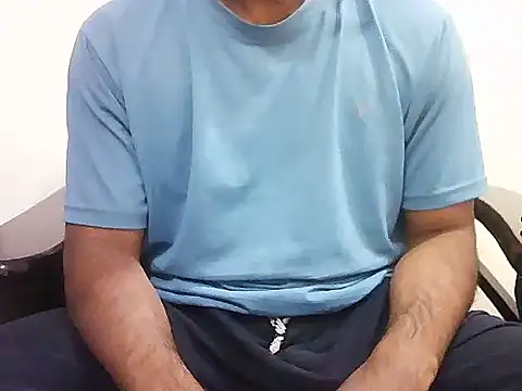 Snapshot of Sad_fuckerz chatting on 12-18-25, 05:57 Sad fuckerz online show from 12-18-25, 05:57