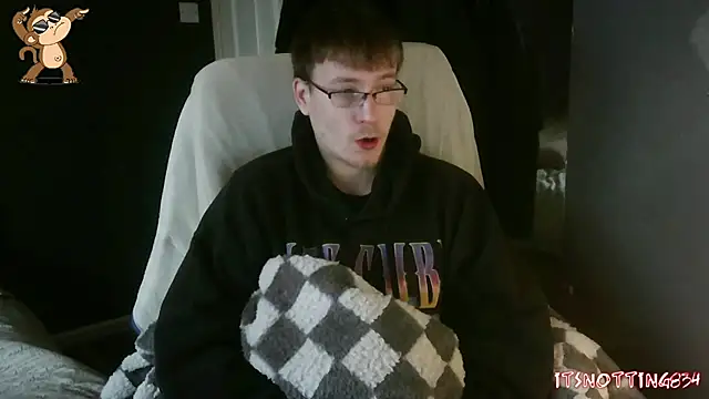 Snapshot of Itsnotting834 chatting on 02-07-25, 01:11 Itsnotting834 online show from 02-07-25, 01:11