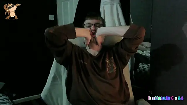 Snapshot of Itsnotting834 chatting on 03-15-25, 10:00 Itsnotting834 online show from 03-15-25, 10:00