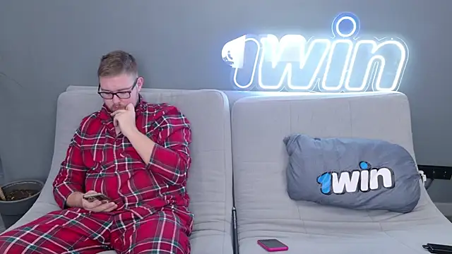 Ksenny online show from 02-06-25, 03:48