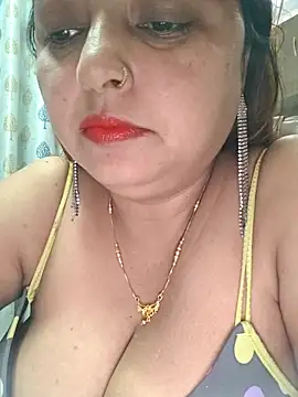 Snapshot of Dianaa9 chatting on 10-17-25, 07:55 Dianaa9 online show from 10-17-25, 07:55