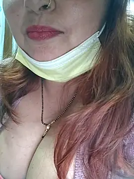 Snapshot of Dianaa9 chatting on 12-15-25, 06:01 Dianaa9 online show from 12-15-25, 06:01