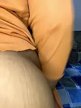 Amandious online show from 04-16-26, 04:13