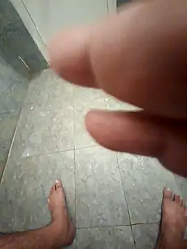 Snapshot of Exhibitionist1508 chatting on 12-16-25, 11:48 Exhibitionist1508 online show from 12-16-25, 11:48