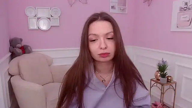 LucySkilar online show from 12-02-24, 09:45