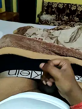 Snapshot of Brown_Munda047 chatting on 12-12-24, 07:37 Brown Munda047 online show from 12-12-24, 07:37