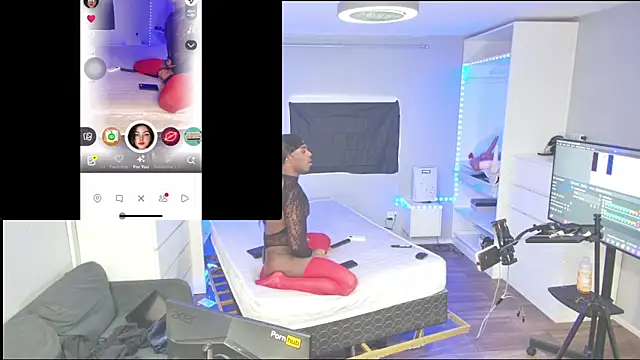 Snapshot of THICKwithDICKK chatting on 02-12-25, 04:44 THICKwithDICKK online show from 02-12-25, 04:44