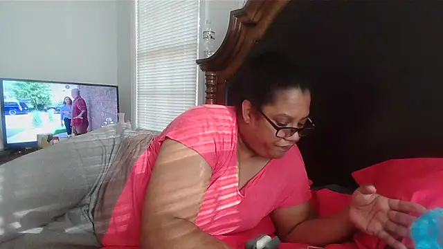 ebonyred online show from 03-02-25, 09:32