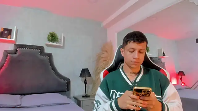 AgarEvans online show from 04-19-26, 05:18