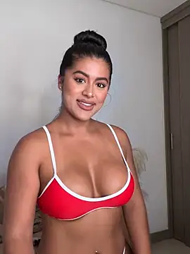 Snapshot of MelissaWaltton chatting on 01-29-25, 12:22 MelissaWaltton online show from 01-29-25, 12:22