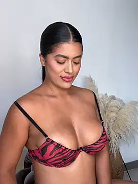 Snapshot of MelissaWaltton chatting on 02-10-25, 09:04 MelissaWaltton online show from 02-10-25, 09:04