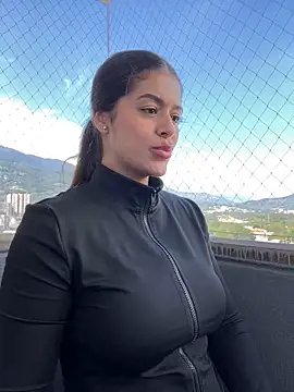 Snapshot of MelissaWaltton chatting on 03-17-25, 08:19 MelissaWaltton online show from 03-17-25, 08:19