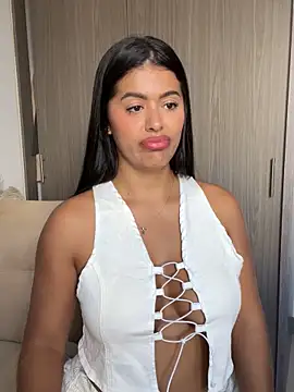 Snapshot of MelissaWaltton chatting on 11-26-25, 09:27 MelissaWaltton online show from 11-26-25, 09:27