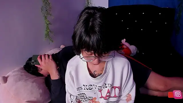 arysUwU online show from 02-18-25, 04:04