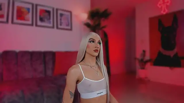 Taylor  foxxx online show from 03-31-26, 05:19