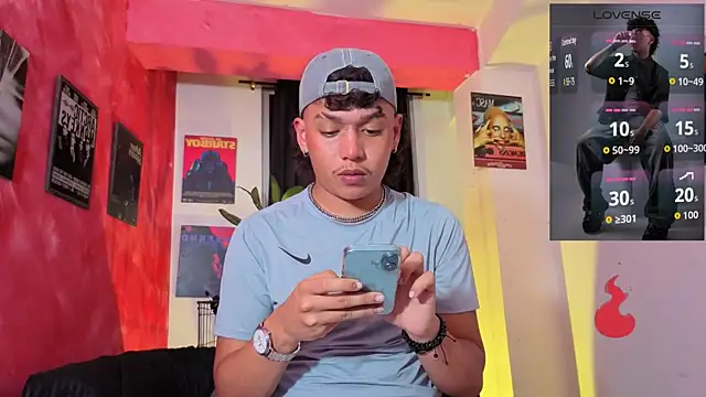 Snapshot of GaelOconner chatting on 01-07-26, 03:53 GaelOconner online show from 01-07-26, 03:53