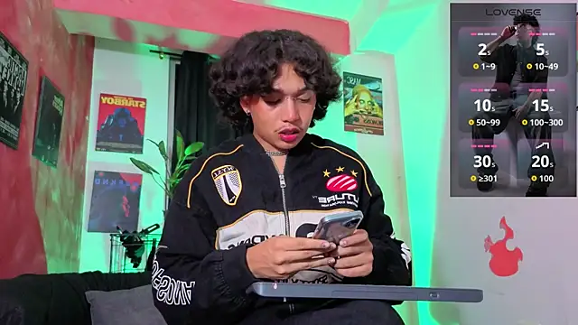 Snapshot of GaelOconner chatting on 01-08-26, 03:09 GaelOconner online show from 01-08-26, 03:09