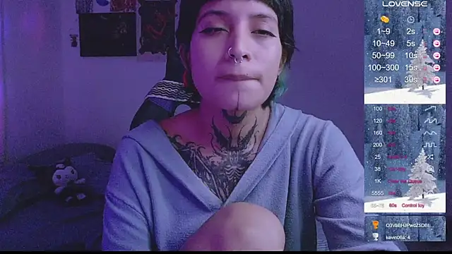 Snapshot of _Apola_77 chatting on 12-22-24, 11:41 Apola 77 online show from 12-22-24, 11:41