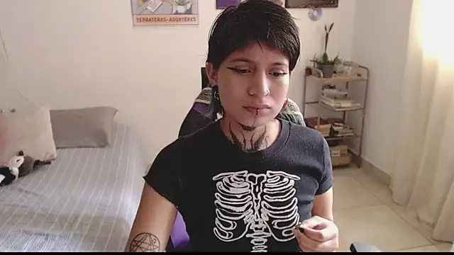 Snapshot of _Apola_77 chatting on 01-19-25, 06:21 Apola 77 online show from 01-19-25, 06:21