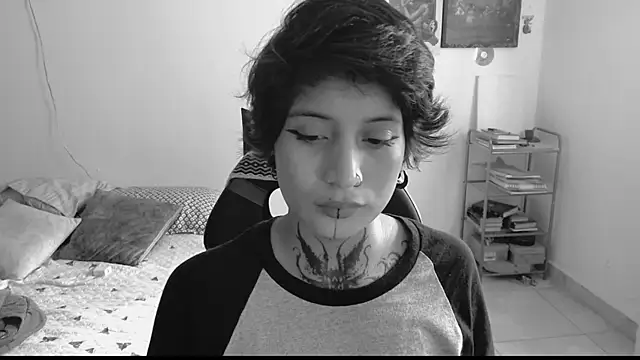 Snapshot of _Apola_77 chatting on 02-19-25, 09:25 Apola 77 online show from 02-19-25, 09:25