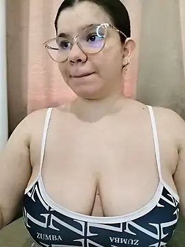 Snapshot of Danzel1105 chatting on 12-05-25, 05:09 Danzel1105 online show from 12-05-25, 05:09