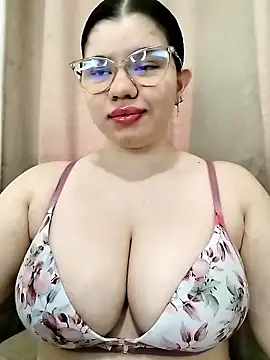 Snapshot of Danzel1105 chatting on 01-11-26, 04:45 Danzel1105 online show from 01-11-26, 04:45