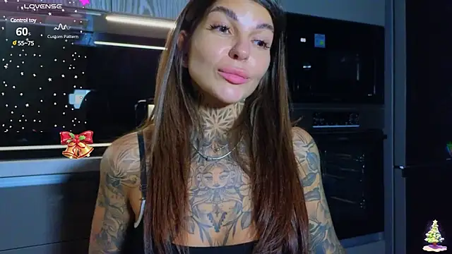 Snapshot of tattooedBabyy chatting on 01-10-25, 02:23 tattooedBabyy online show from 01-10-25, 02:23