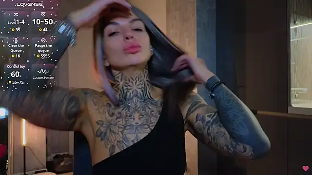 Snapshot of tattooedBabyy chatting on 02-18-25, 04:48 tattooedBabyy online show from 02-18-25, 04:48