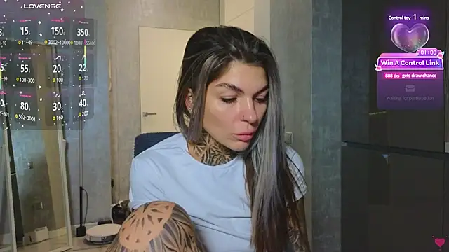 Snapshot of tattooedBabyy chatting on 02-27-25, 10:59 tattooedBabyy online show from 02-27-25, 10:59