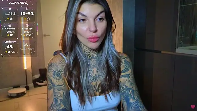 Snapshot of tattooedBabyy chatting on 03-21-25, 11:22 tattooedBabyy online show from 03-21-25, 11:22