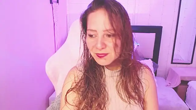 Snapshot of camila_delarosa chatting on 05-25-26, 04:13 camila delarosa online show from 05-25-26, 04:13