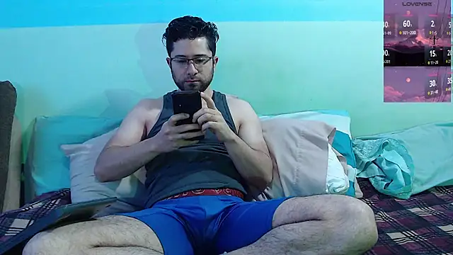 Snapshot of teddy_foster chatting on 03-11-25, 01:01 teddy foster online show from 03-11-25, 01:01