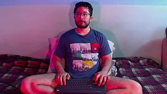 Snapshot of teddy_foster chatting on 02-10-26, 12:53 teddy foster online show from 02-10-26, 12:53