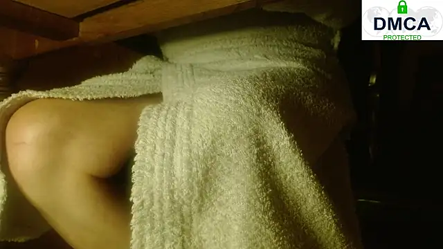 Snapshot of freaky_570 chatting on 02-17-26, 04:53 freaky 570 online show from 02-17-26, 04:53