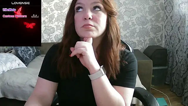 Snapshot of Sabrina_Poison chatting on 01-31-25, 10:42 Sabrina Poison online show from 01-31-25, 10:42