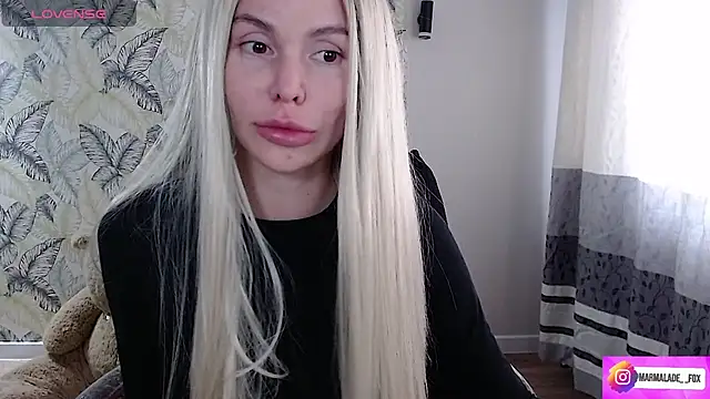 Snapshot of Marmalade_Fox chatting on 10-15-25, 06:35 Marmalade Fox online show from 10-15-25, 06:35