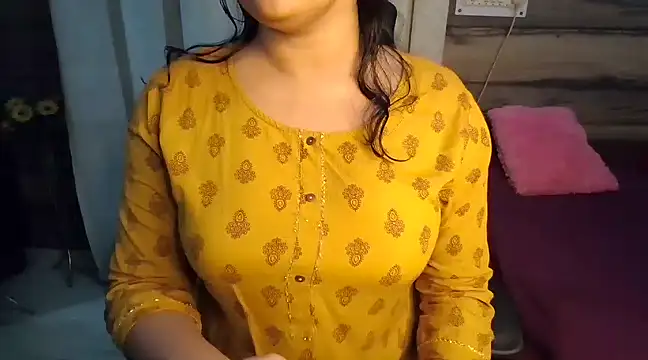 Snapshot of Trezza chatting on 01-17-25, 10:22 Trezza online show from 01-17-25, 10:22