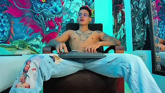 Maxi Gray online show from 09-19-25, 12:34