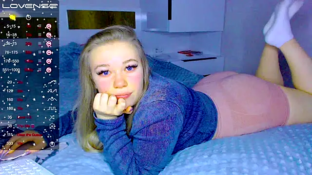 kitti kaattt online show from 01-17-25, 11:06