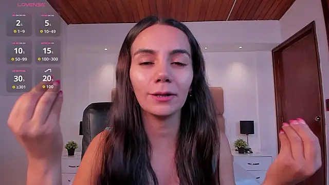 Snapshot of martina_mancini chatting on 06-24-26, 01:10 martina mancini online show from 06-24-26, 01:10