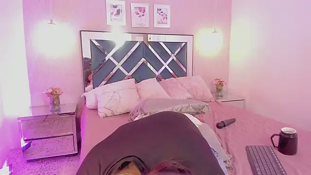 Miakhalifa 7 online show from 03-16-25, 02:55