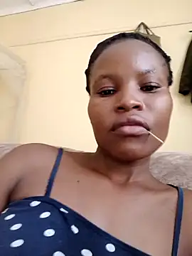 Snapshot of petite_babe chatting on 02-17-26, 07:38 petite babe online show from 02-17-26, 07:38