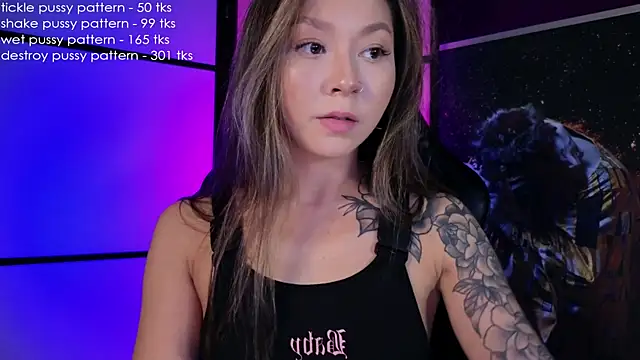 Snapshot of im_casey chatting on 01-24-25, 02:51 im casey online show from 01-24-25, 02:51