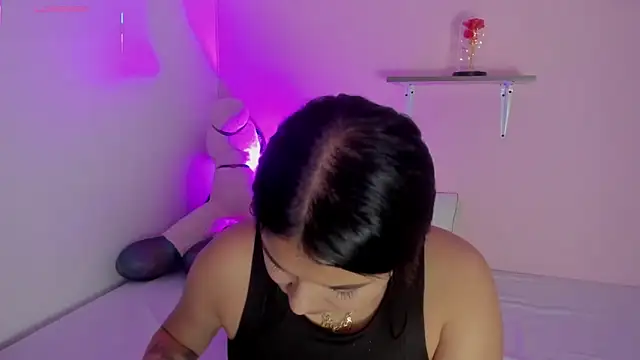 Oriana Guzman online show from 11-11-25, 11:27