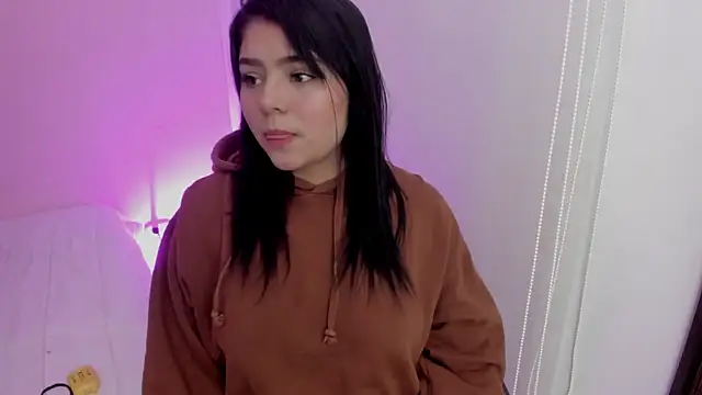 Oriana Guzman online show from 04-21-26, 04:41