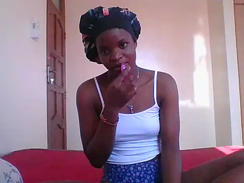 hotgal1112 online show from 10-01-25, 12:33