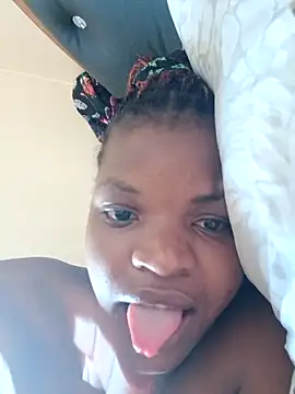 hotgal1112 online show from 02-28-26, 05:30